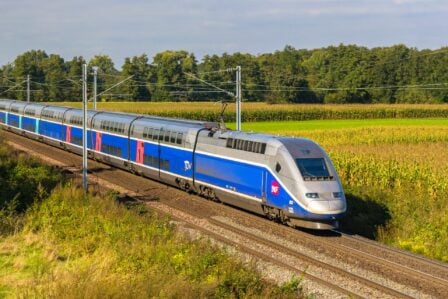 Train (2)