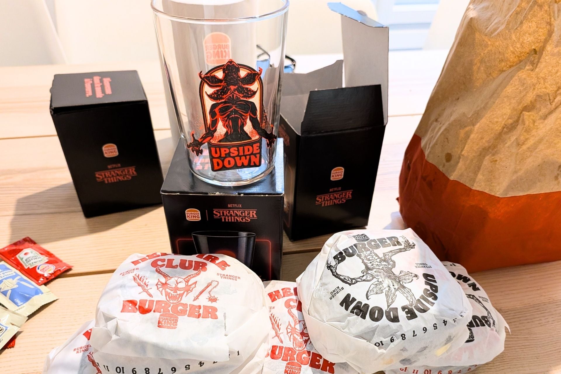 Stranger Things Burger King (1)