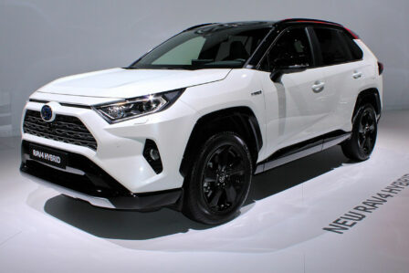 Toyota Tesla Voiture Annee 2025