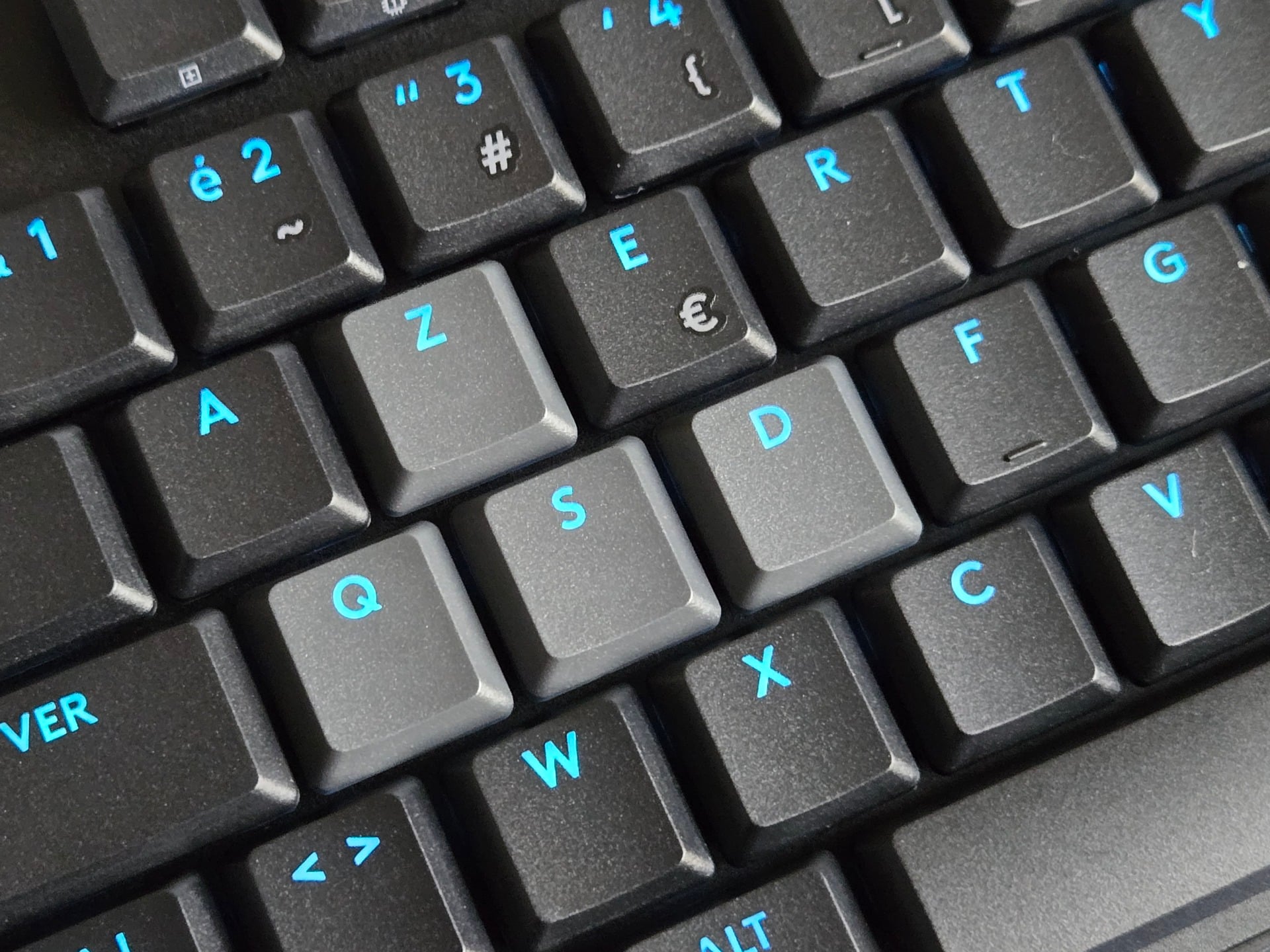 Test clavier Logitech G515