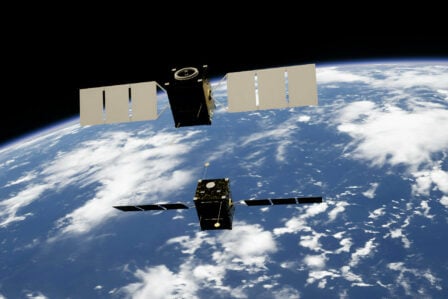 Satellite Orbite Terre Danger