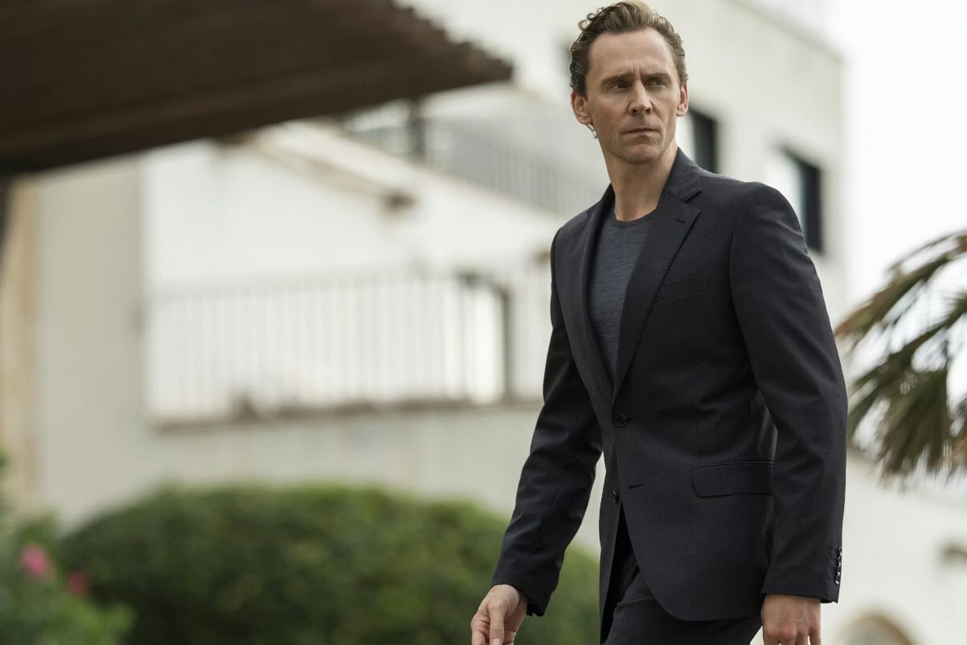Mieux que James Bond&nbsp;? Que vaut le retour de Tom Hiddleston en Night Manager&nbsp;?