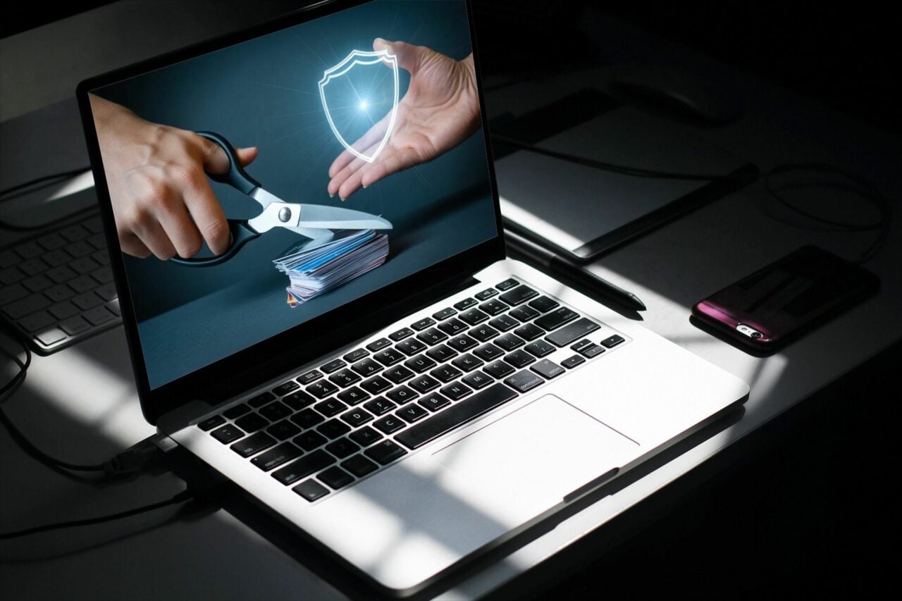 Arrête De Payer 80€ Par An Pour Ma Sécurité En Ligne