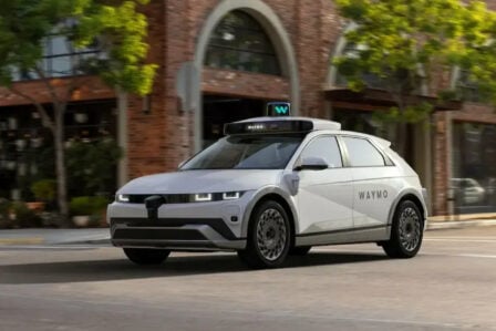Waymo Voiture Autonome Robotaxis