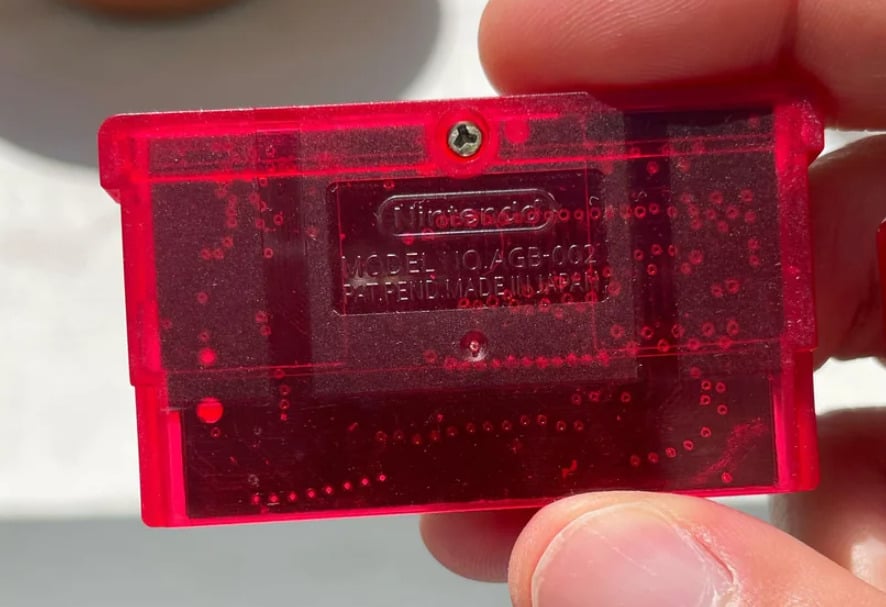 Fausse cartouche Pokémon