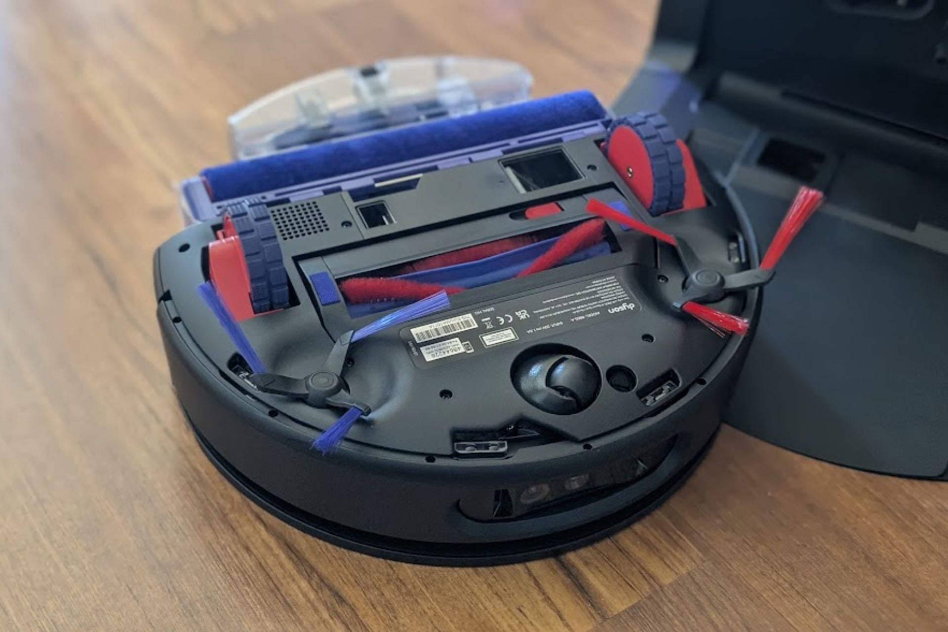 Dyson Spot Scrub (4)