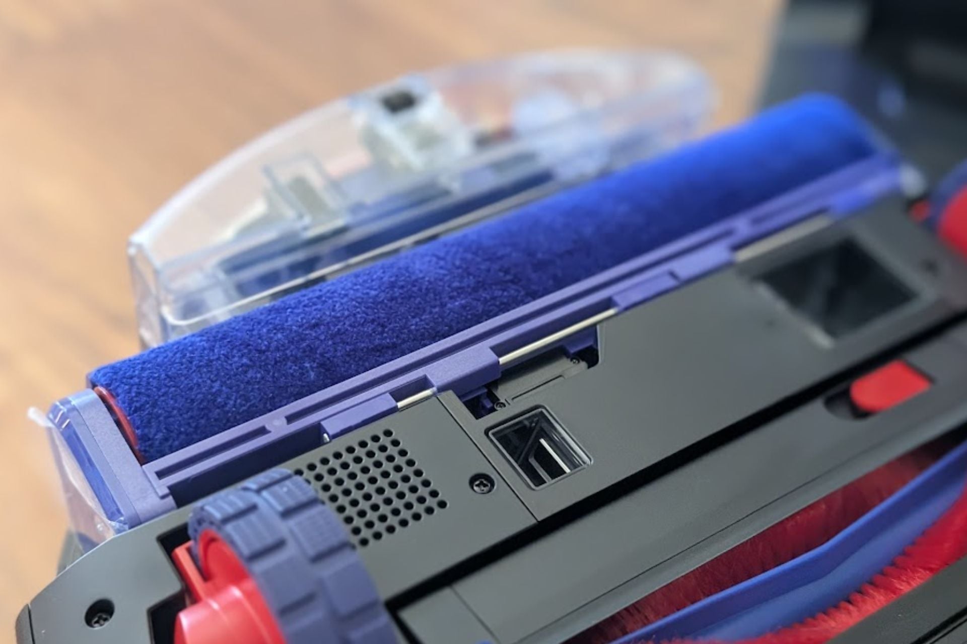 Dyson Spot Scrub (5)