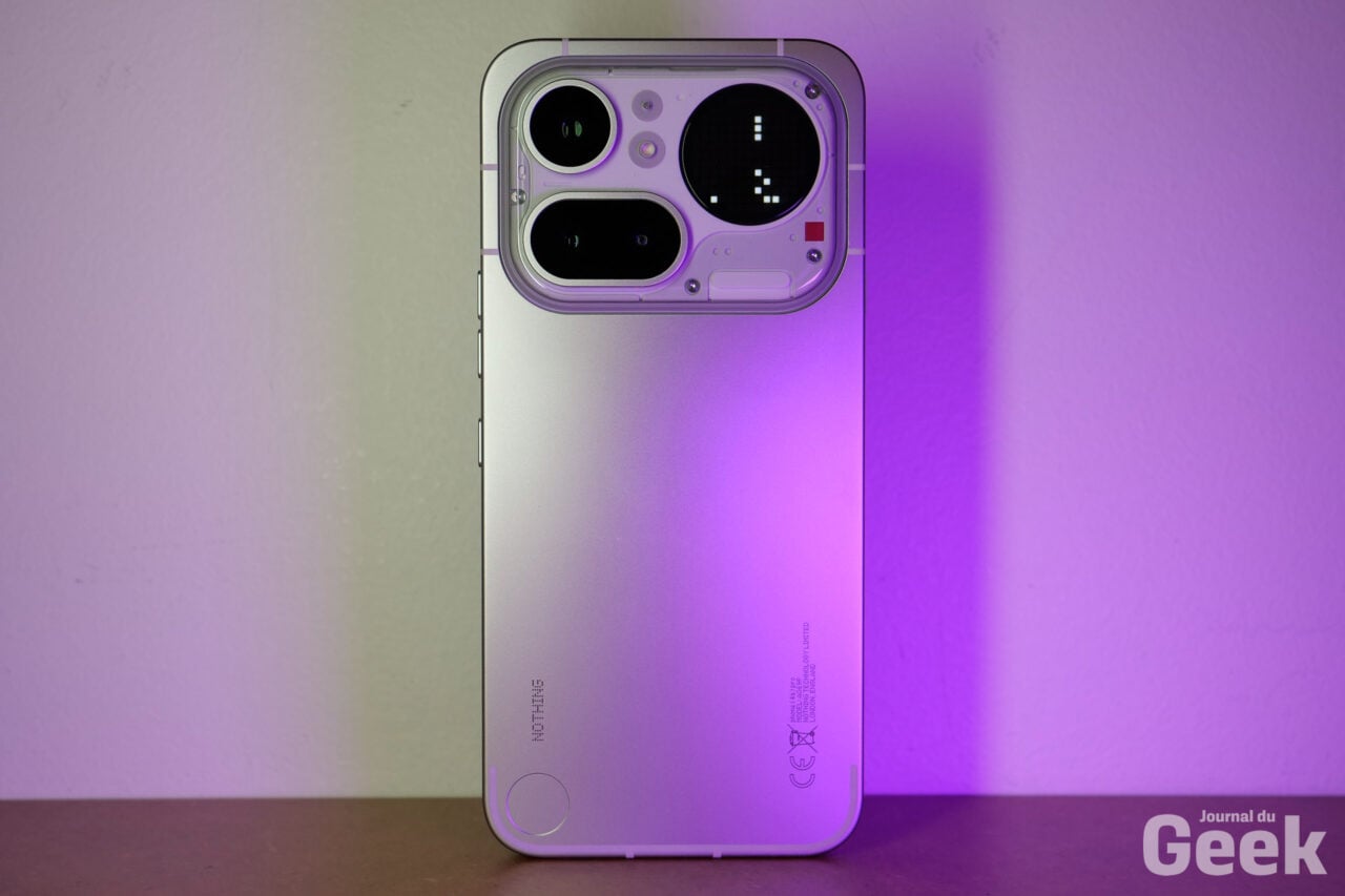 Nothing Phone (4a) Pro 03