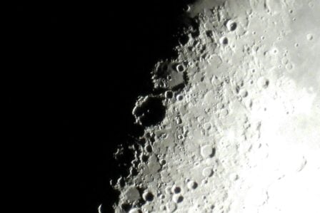 Surface Lunaire