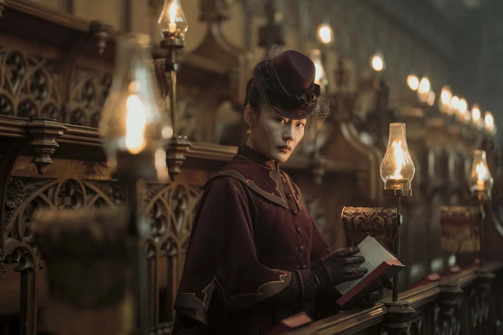 Critique Young Sherlock Prime Video5