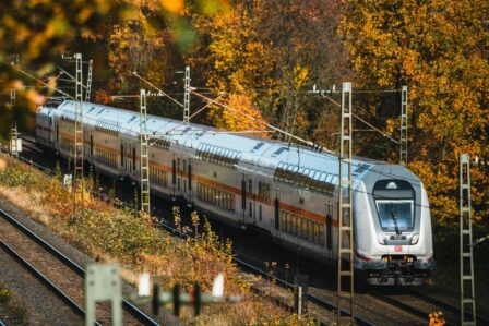 Train (3)