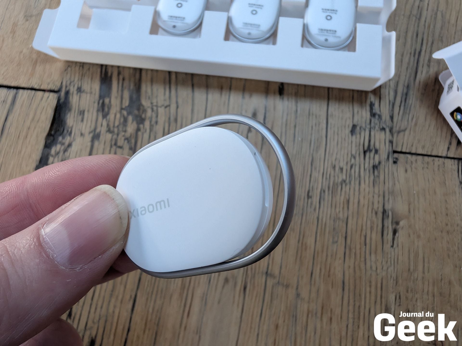 Xiaomi Tag Anneau Metal Prise En Main