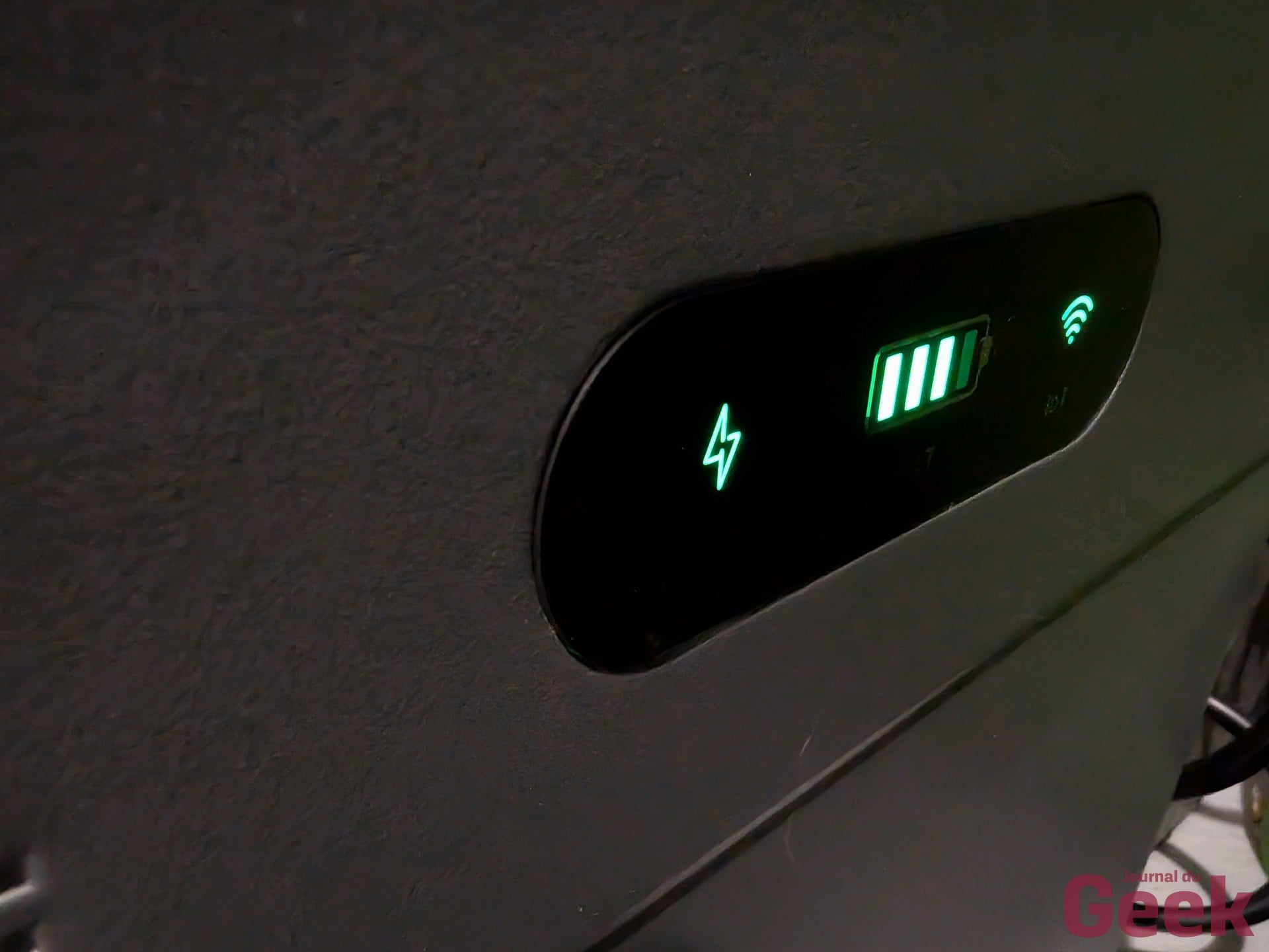 Zendure Solarflow 2400 Ac+ Test Et Avis Journal Du Geek