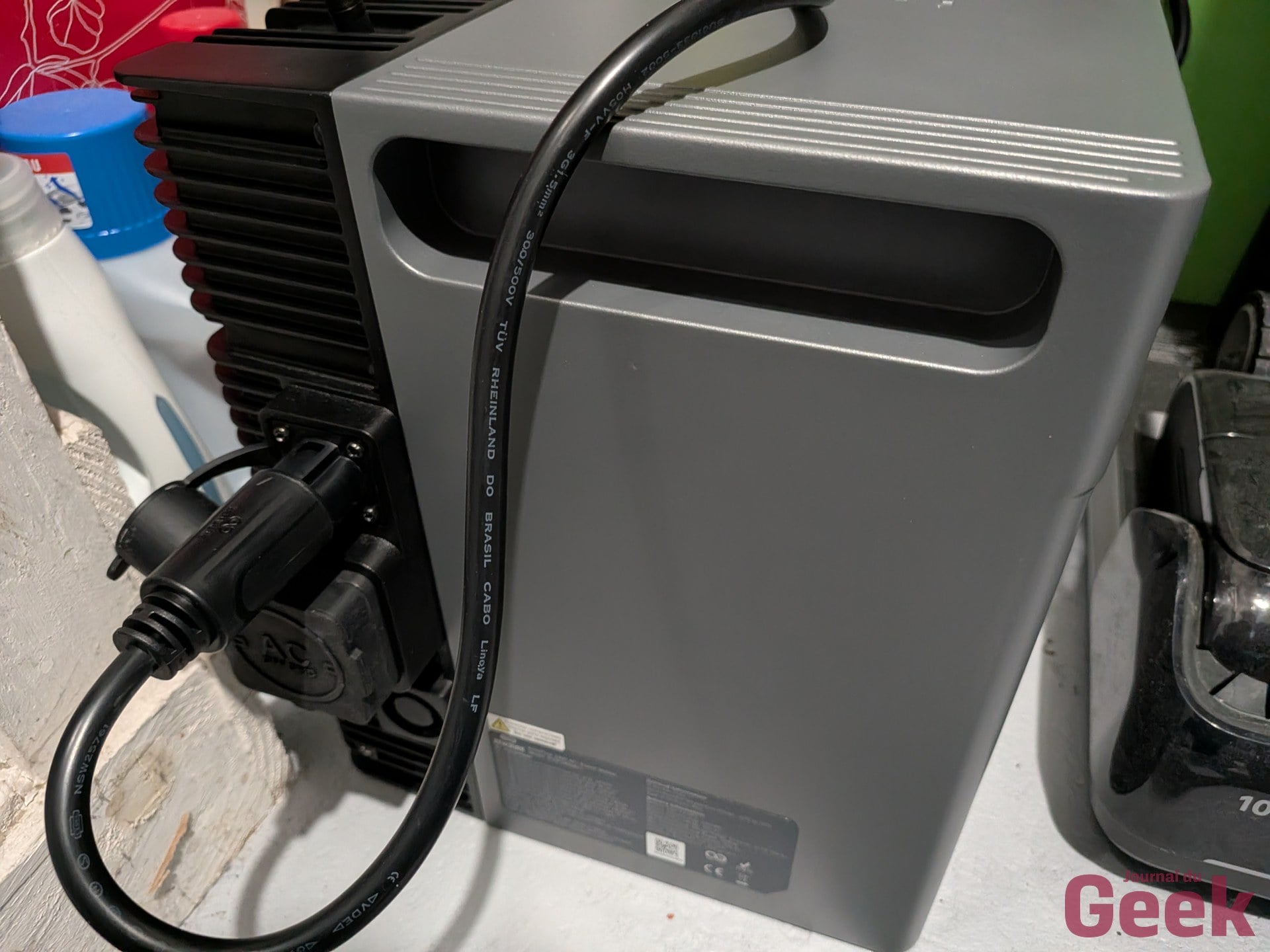 Zendure Solarflow 2400 Ac+ Test Et Avis Journal Du Geek