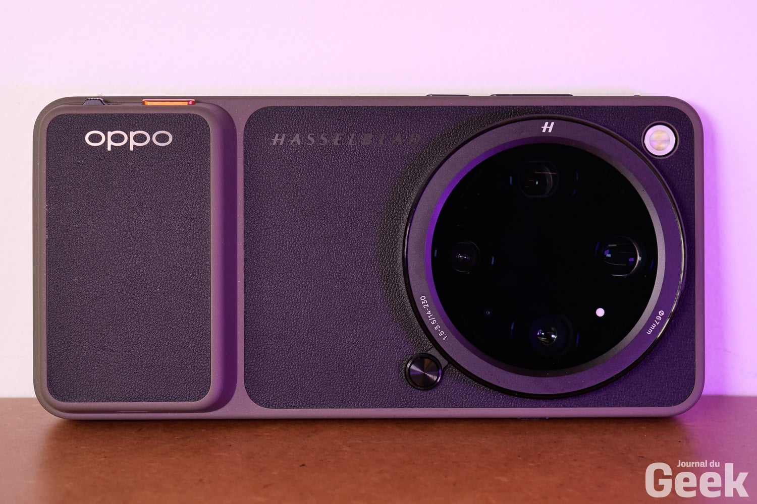 Oppo Earth Explorer Kit Live 04