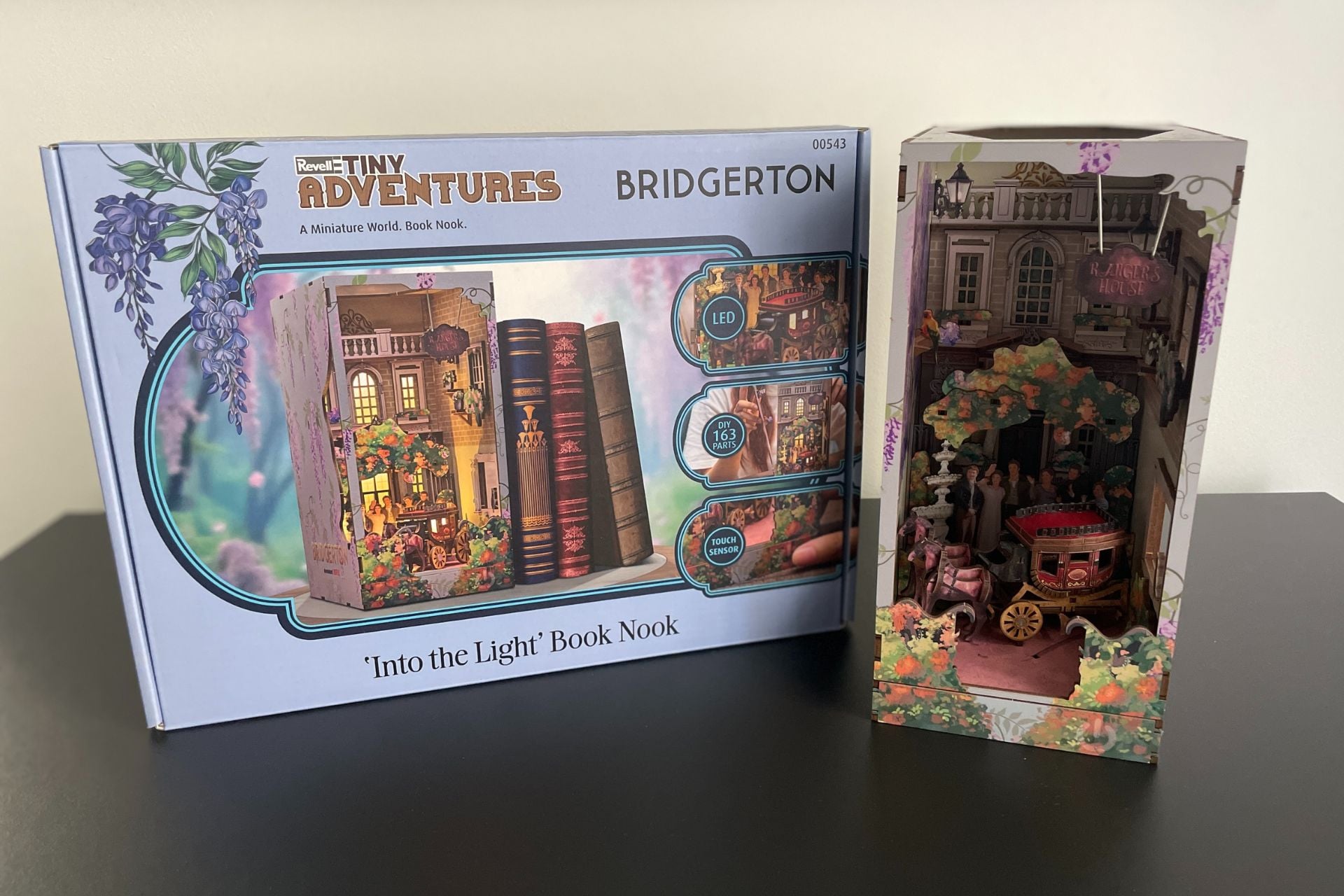 Bridgerton Booknook (1)
