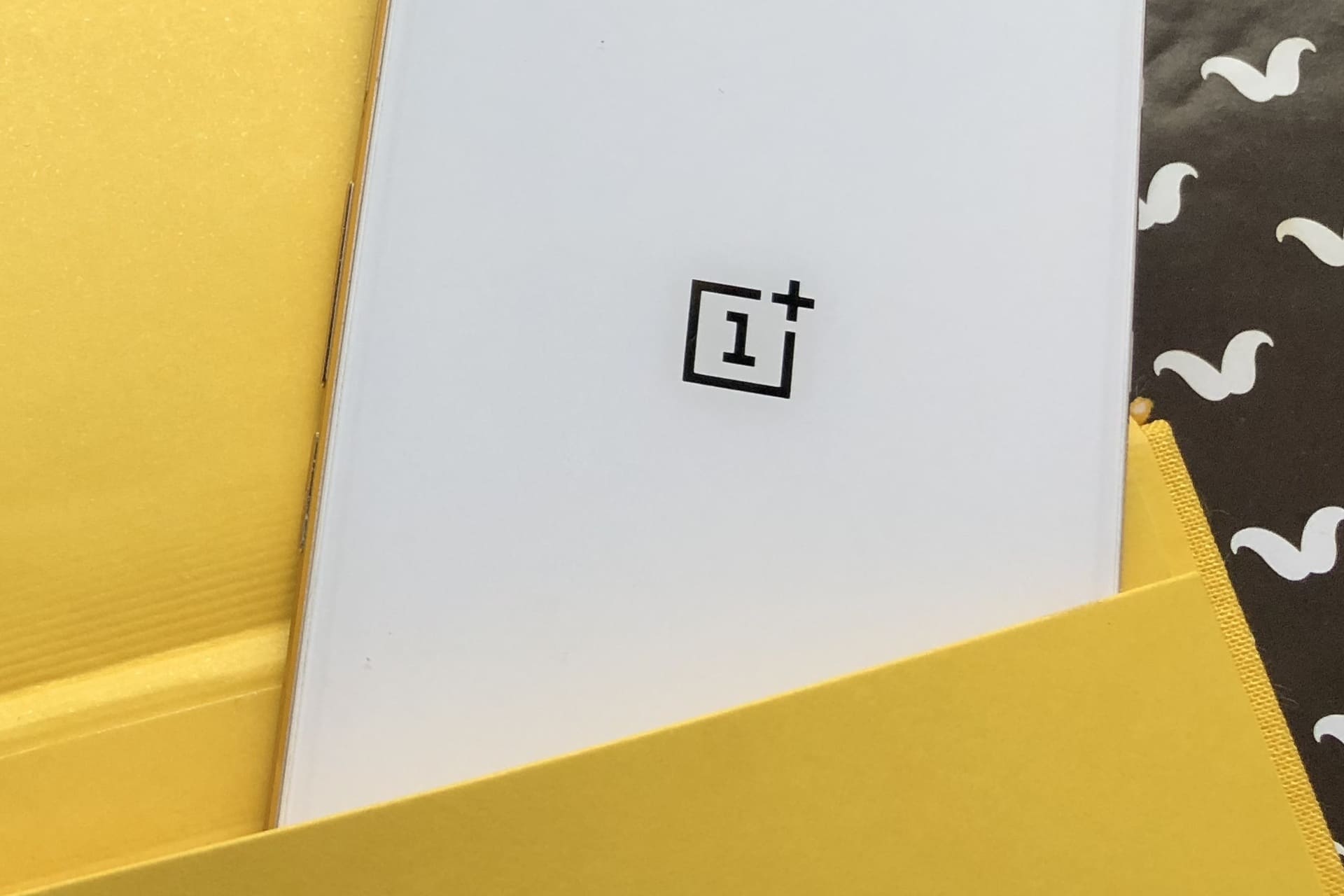 Oneplus Logo Back (1)
