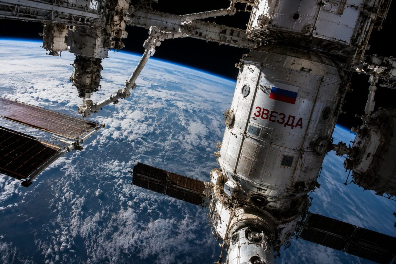 Iss Fuite Air Zvezda Sophie Adenot Evacuation