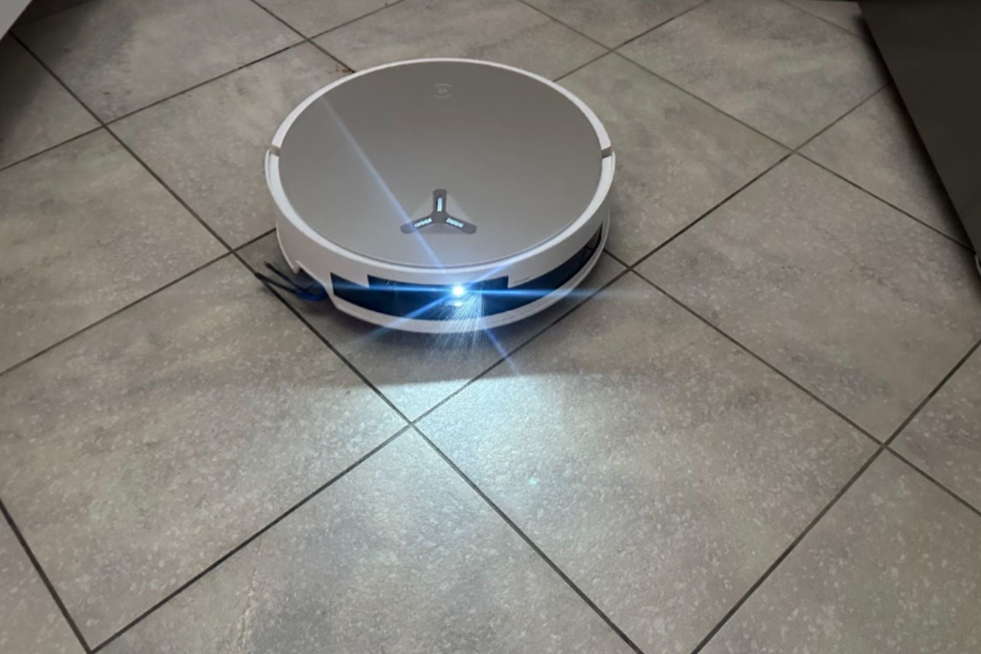 Ecovac Deebot X12 (2)