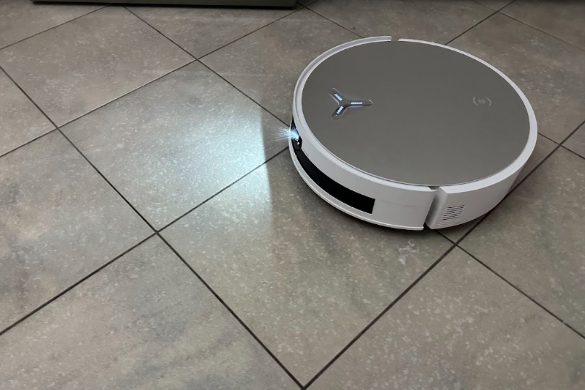 Ecovac Deebot X12 (3)