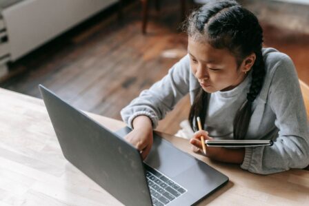 Grâce à l'IA, votre enfant pourrait ne jamais avoir à travailler