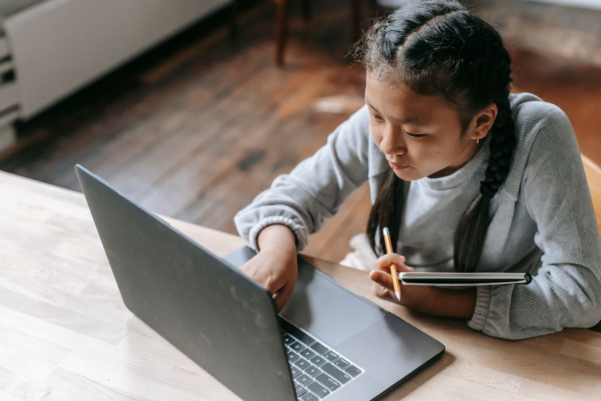 Grâce à l'IA, votre enfant pourrait ne jamais avoir à travailler