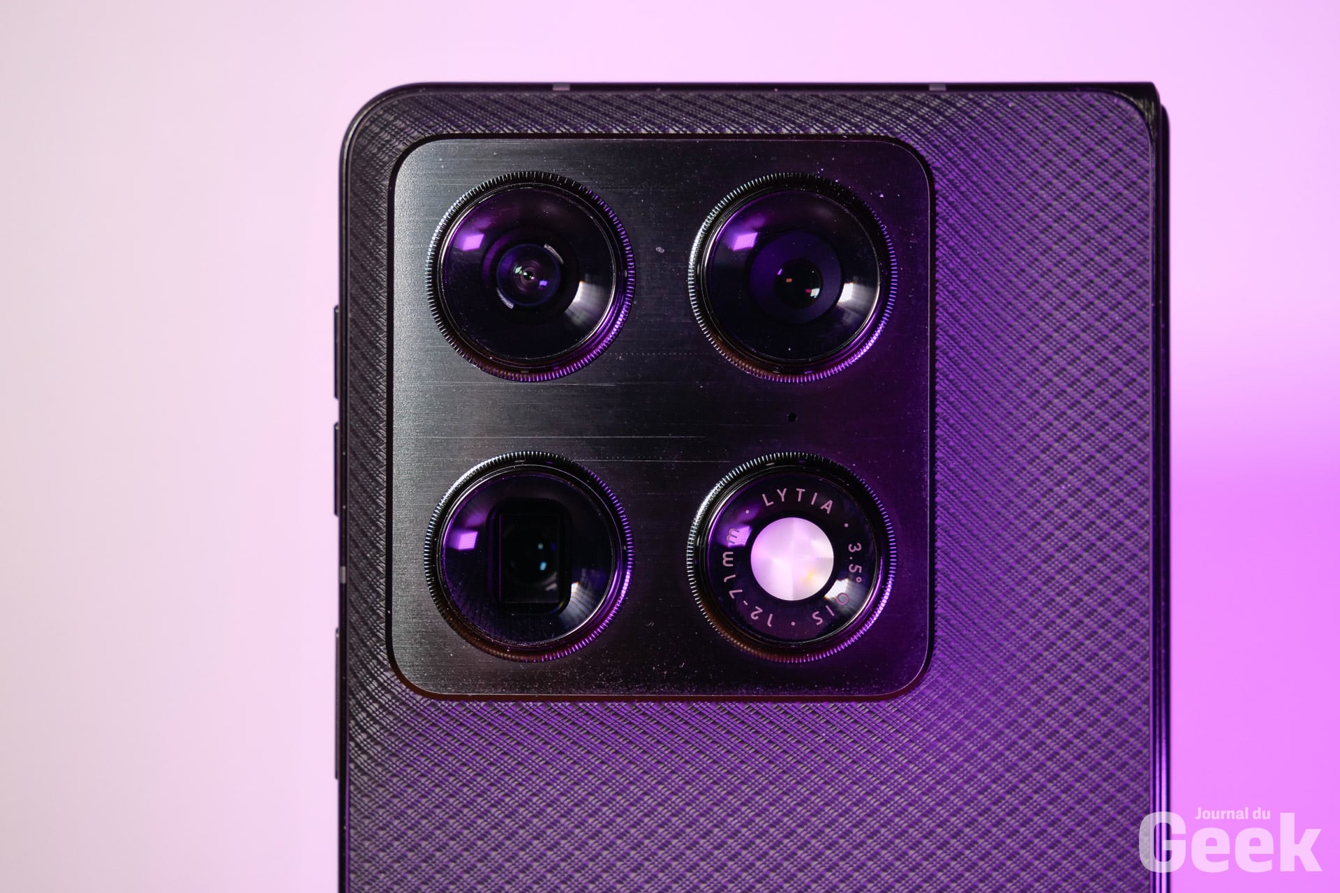 Motorola Razr Fold 03