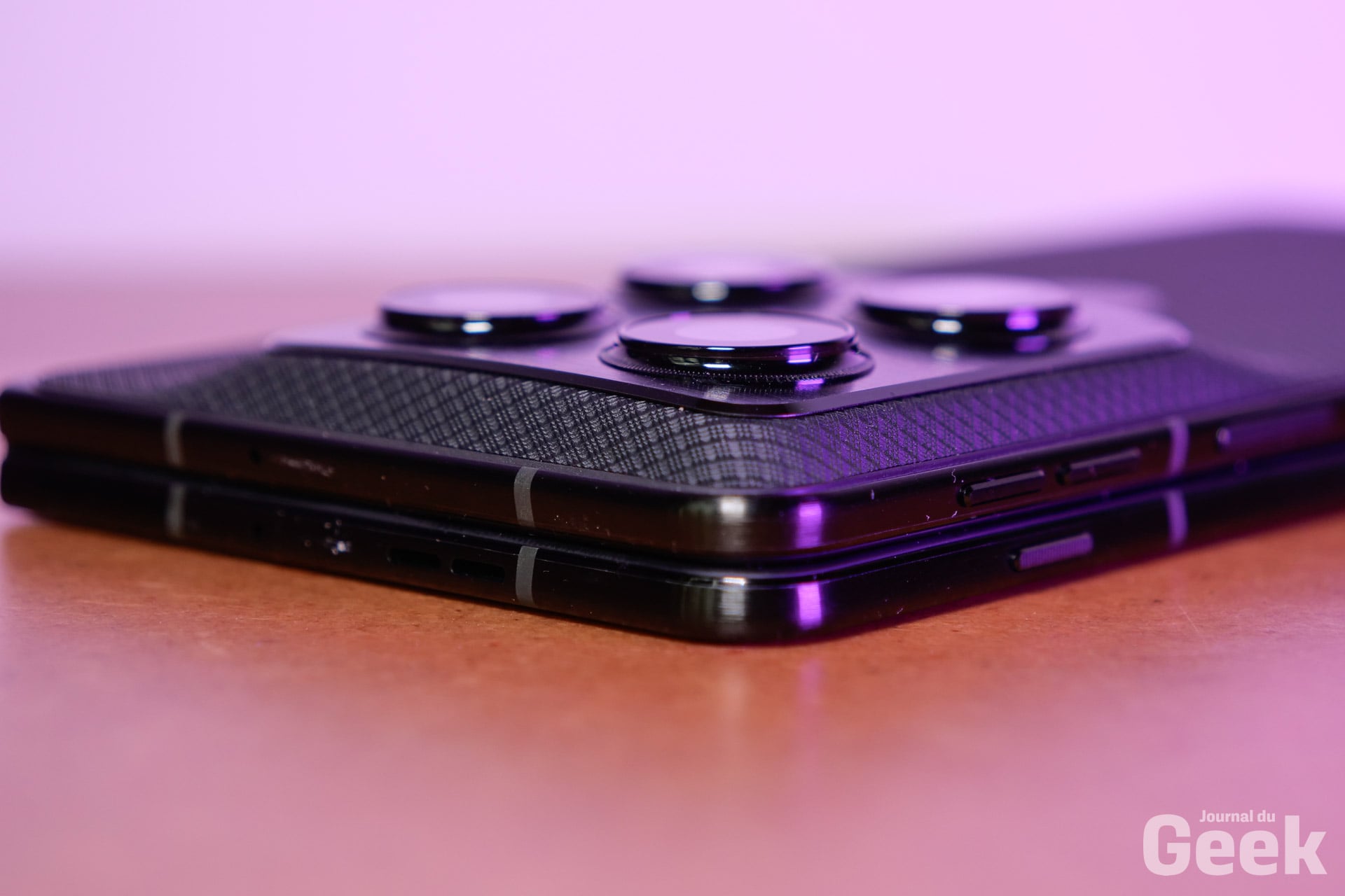 Motorola Razr Fold 07