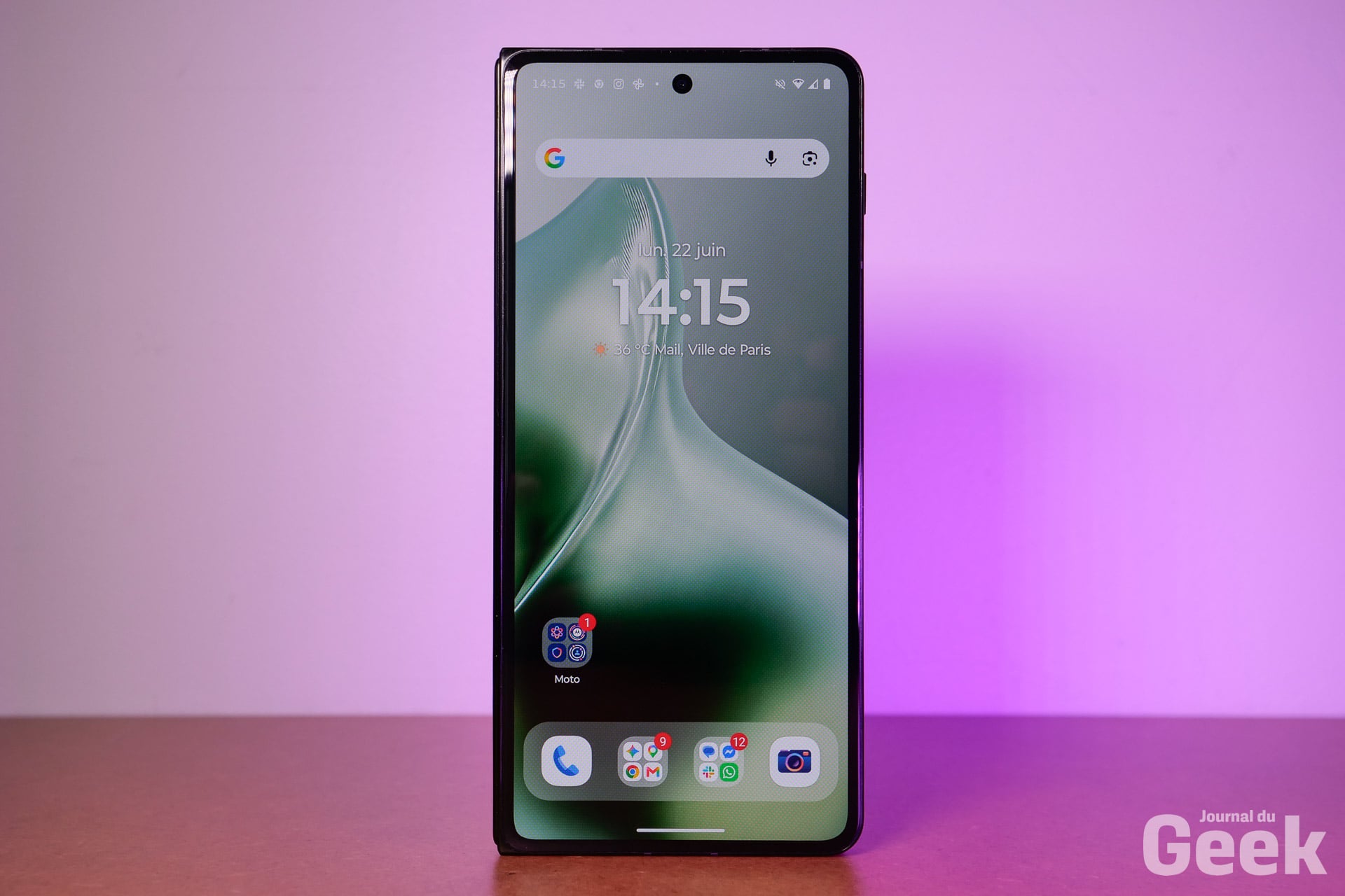 Motorola Razr Fold 08