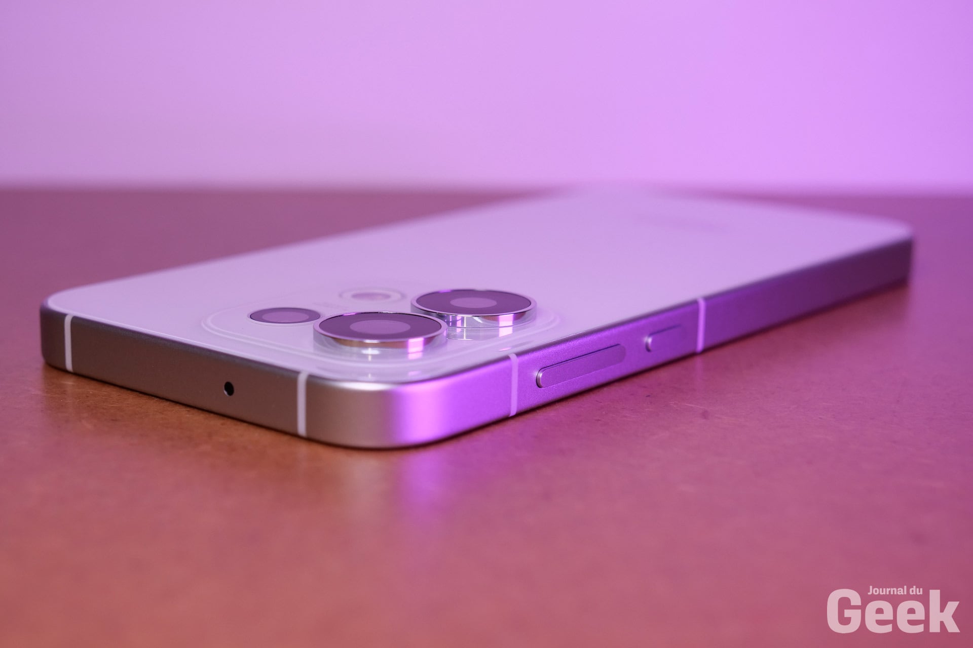 Oppo Reno16 Pro 09