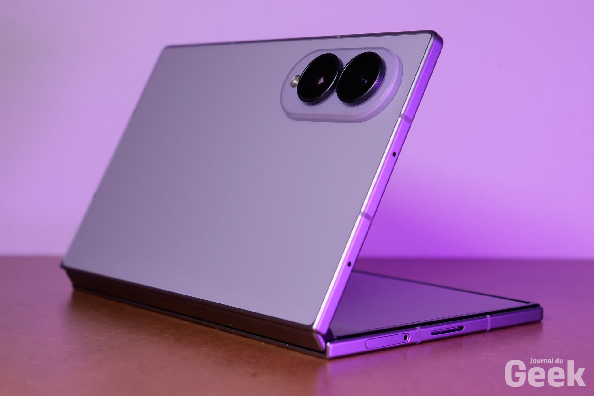 Samsung Galaxy Z Fold8 15