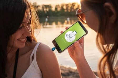 Heat It Stick Anti Piqure Smartphone Plage