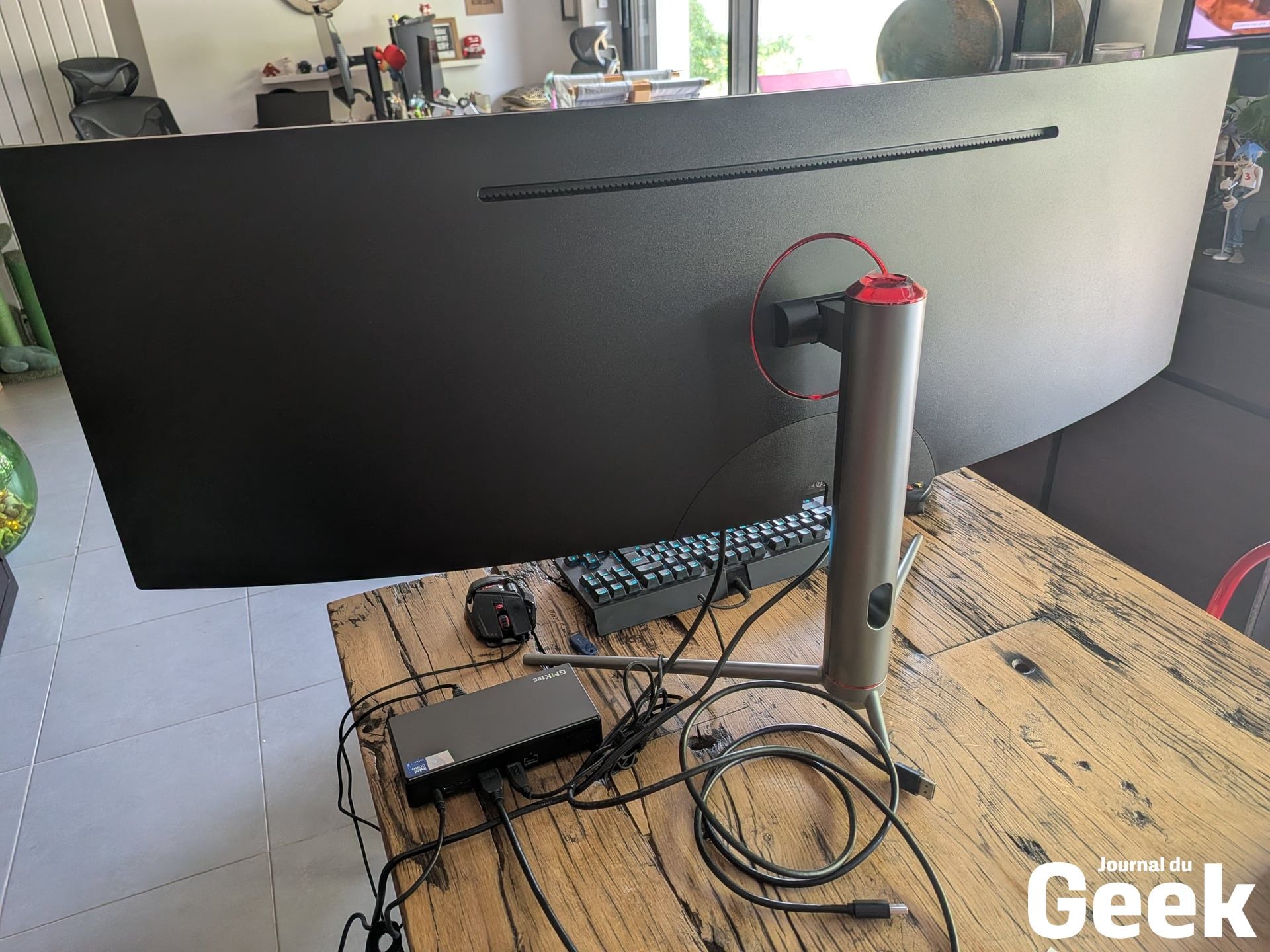 Moniteur Large 21 9 14