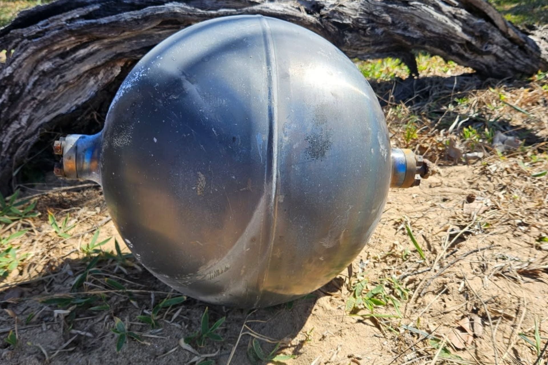 En Australie, d'étranges sphères métalliques inquiètent les habitants
