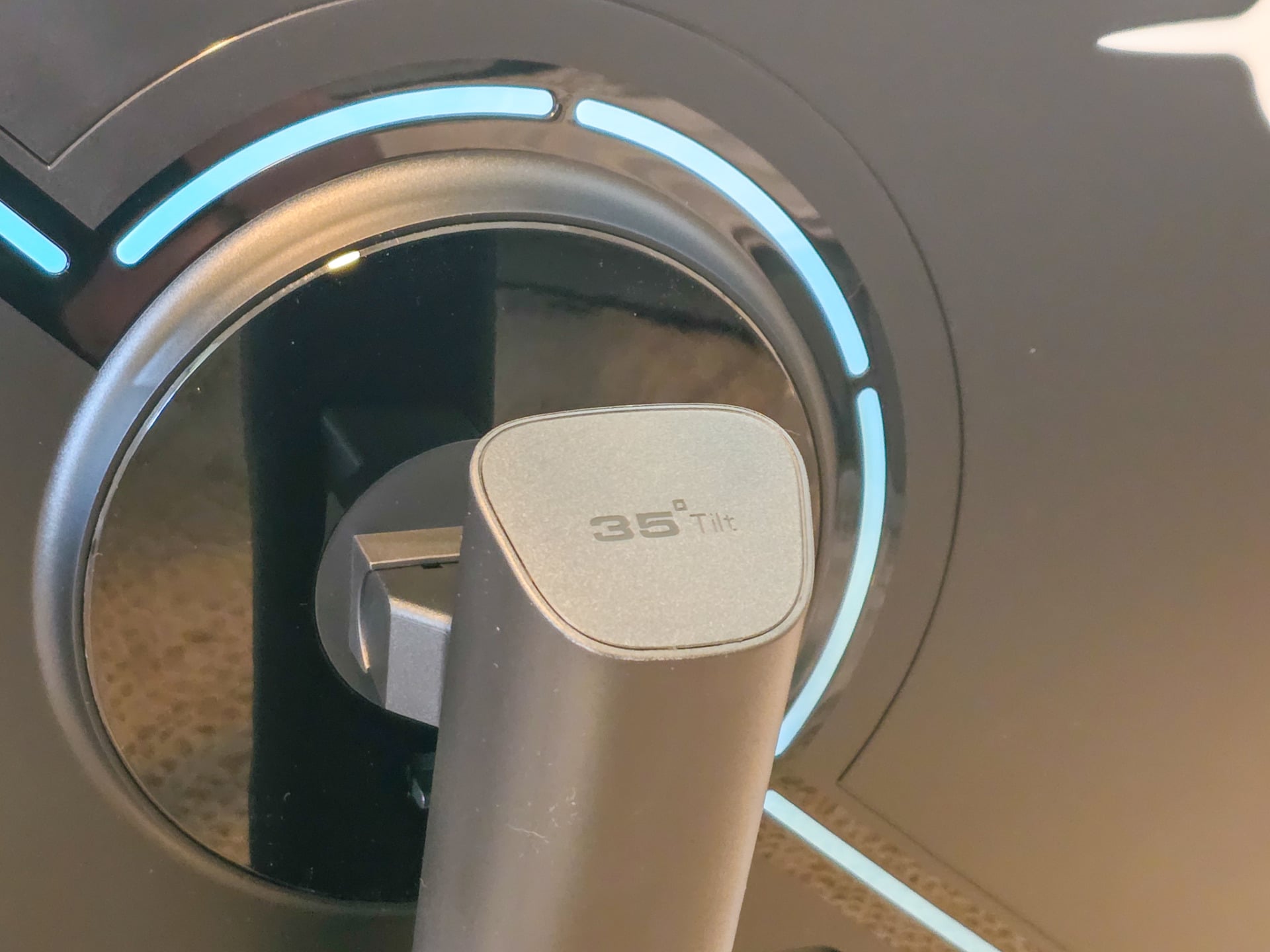 Test écran Titan Army G2585S