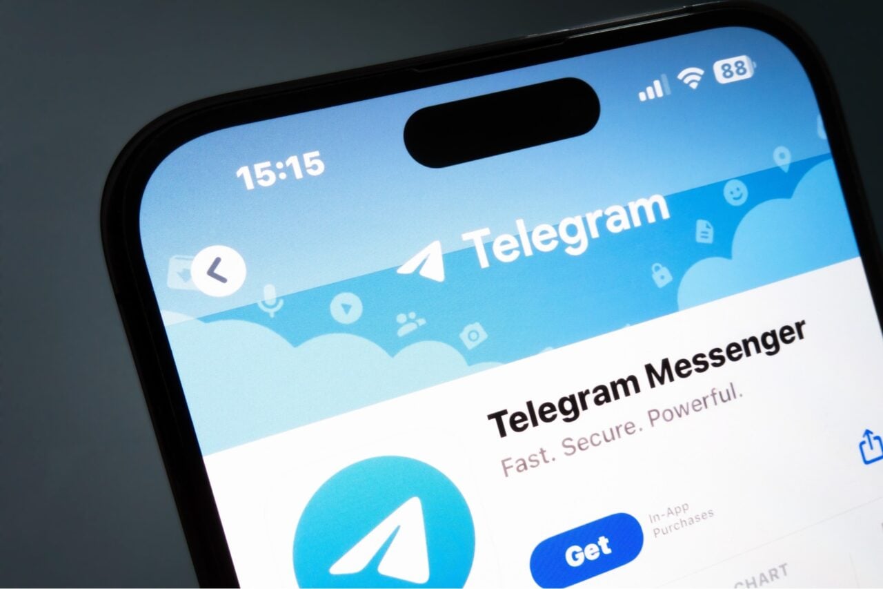 Telegram iPhone 1920x1280