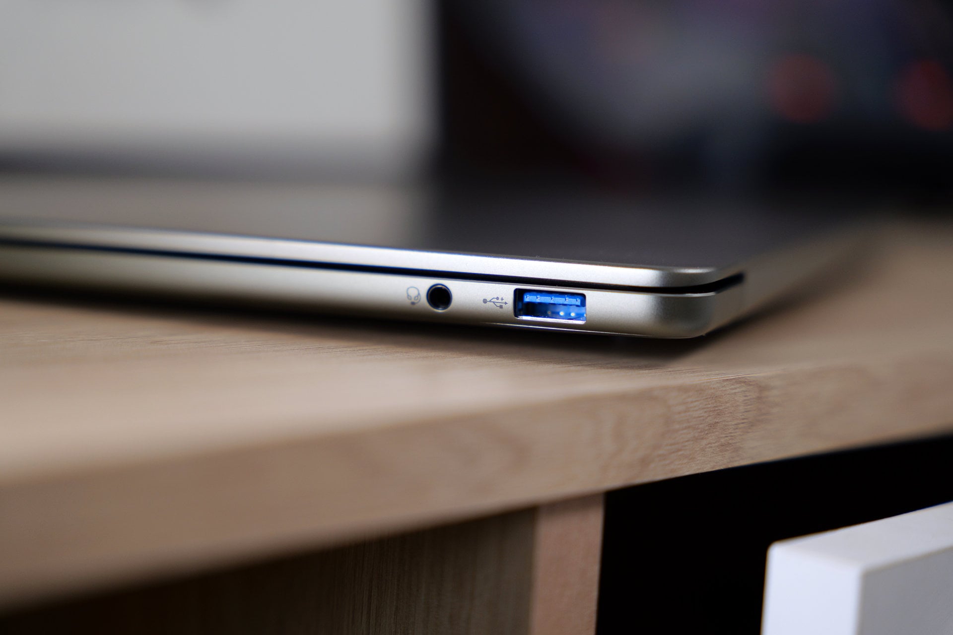 Acer Swift 14 Usb Droite