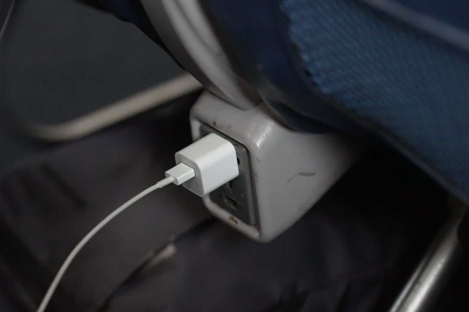 Chargeur Avion