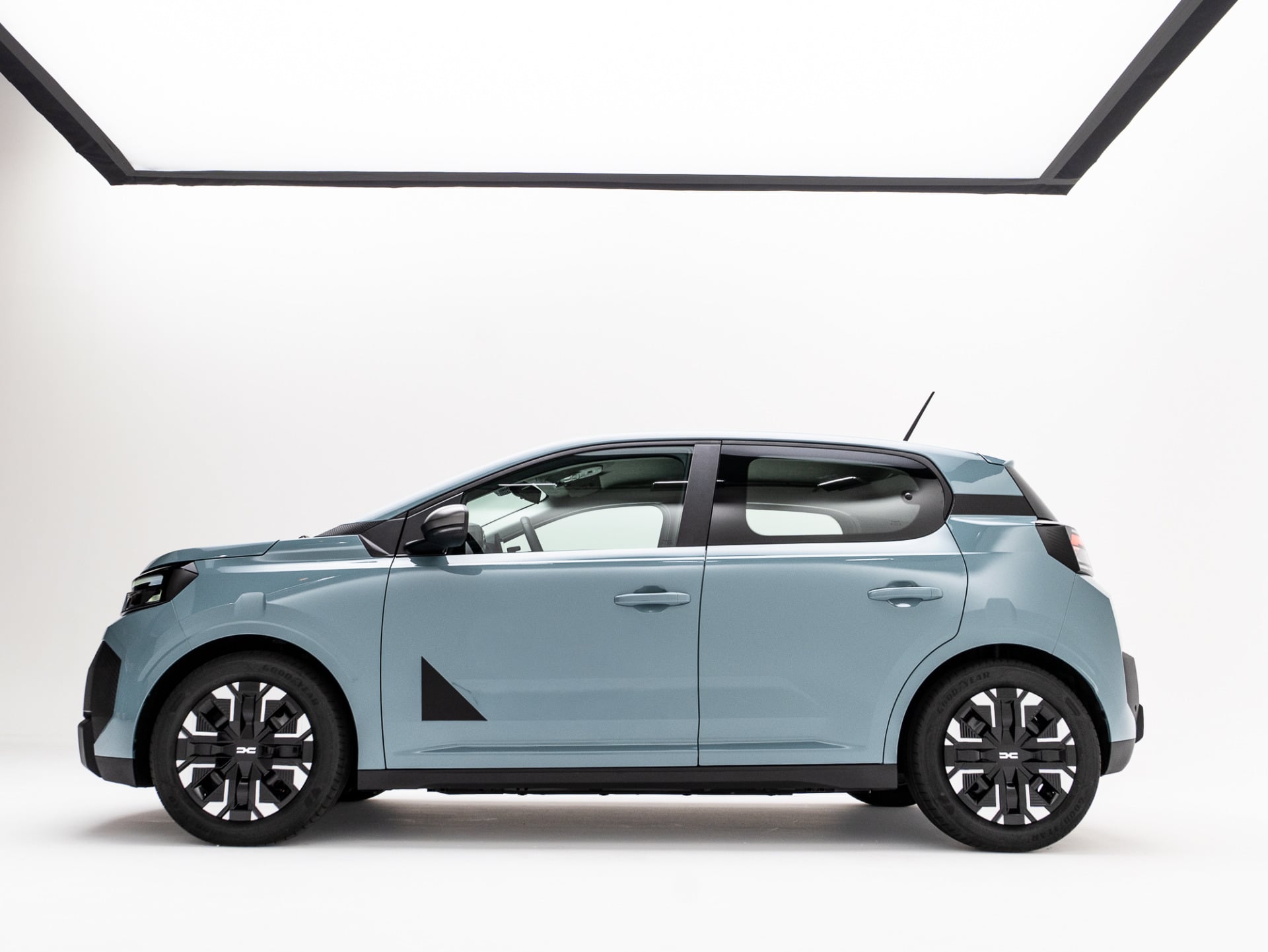 Dacia Spring 2027 39