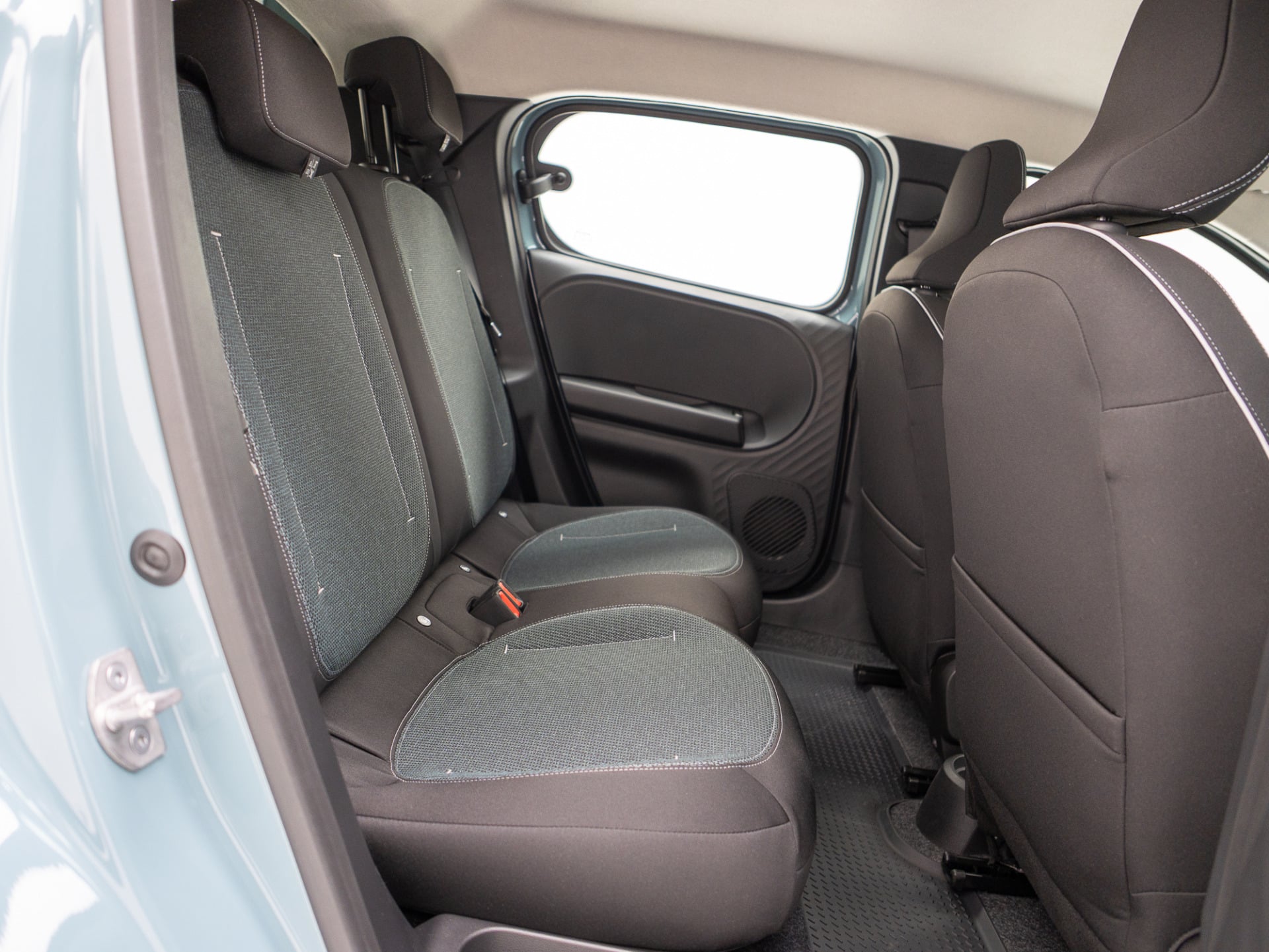 Dacia Spring 2027 48