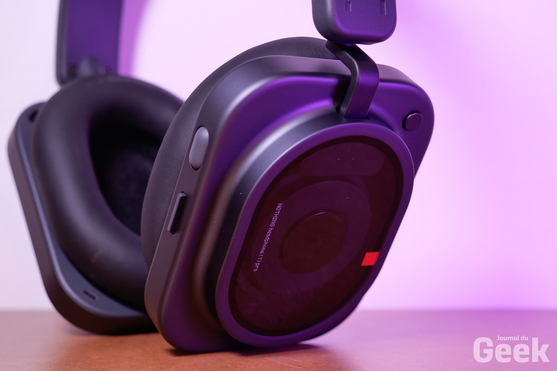 Nothing Headphone (1) Pro 07