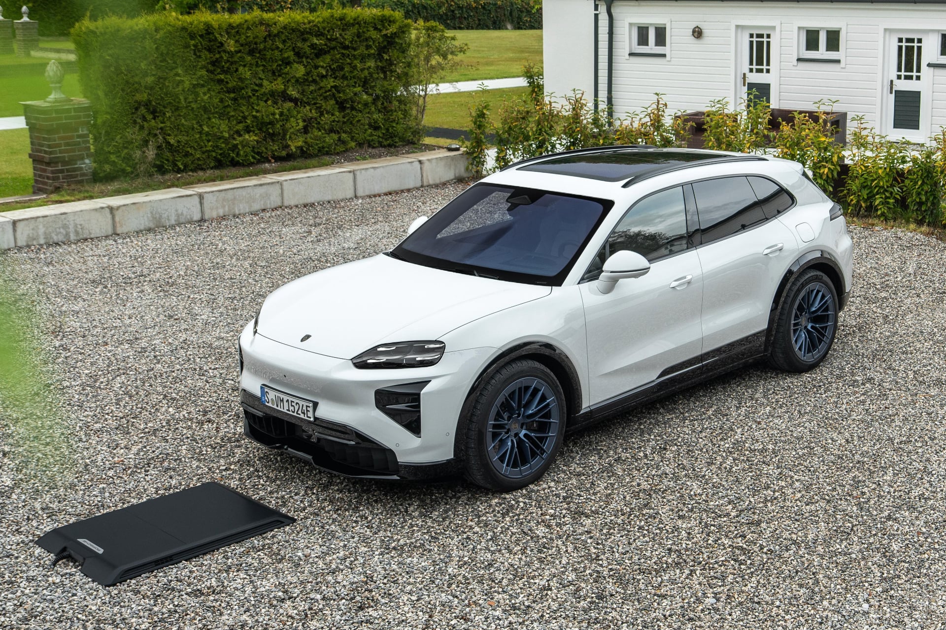 Porsche Cayenne 1