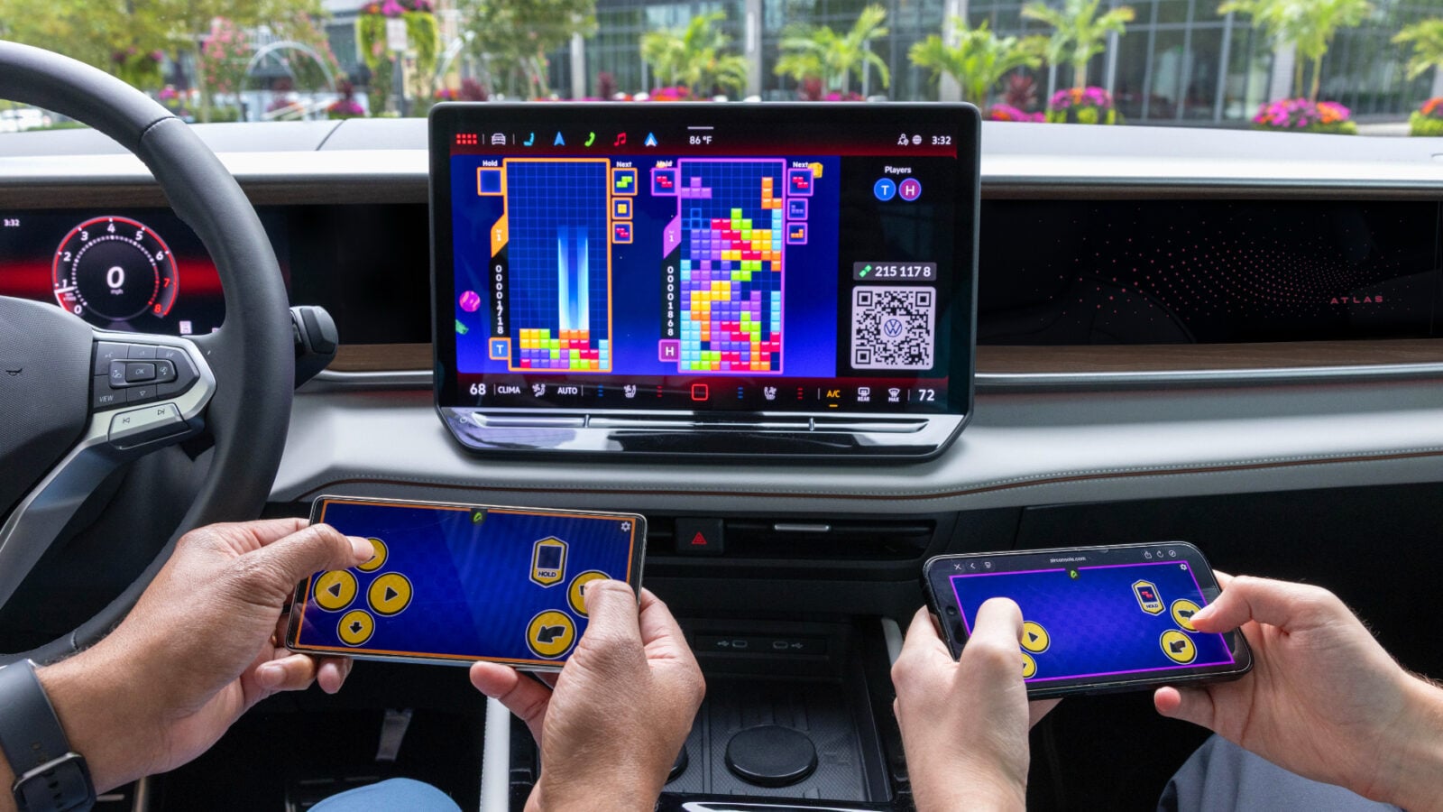 Volkswagen met Tetris et Pac-Man derrière le volant
