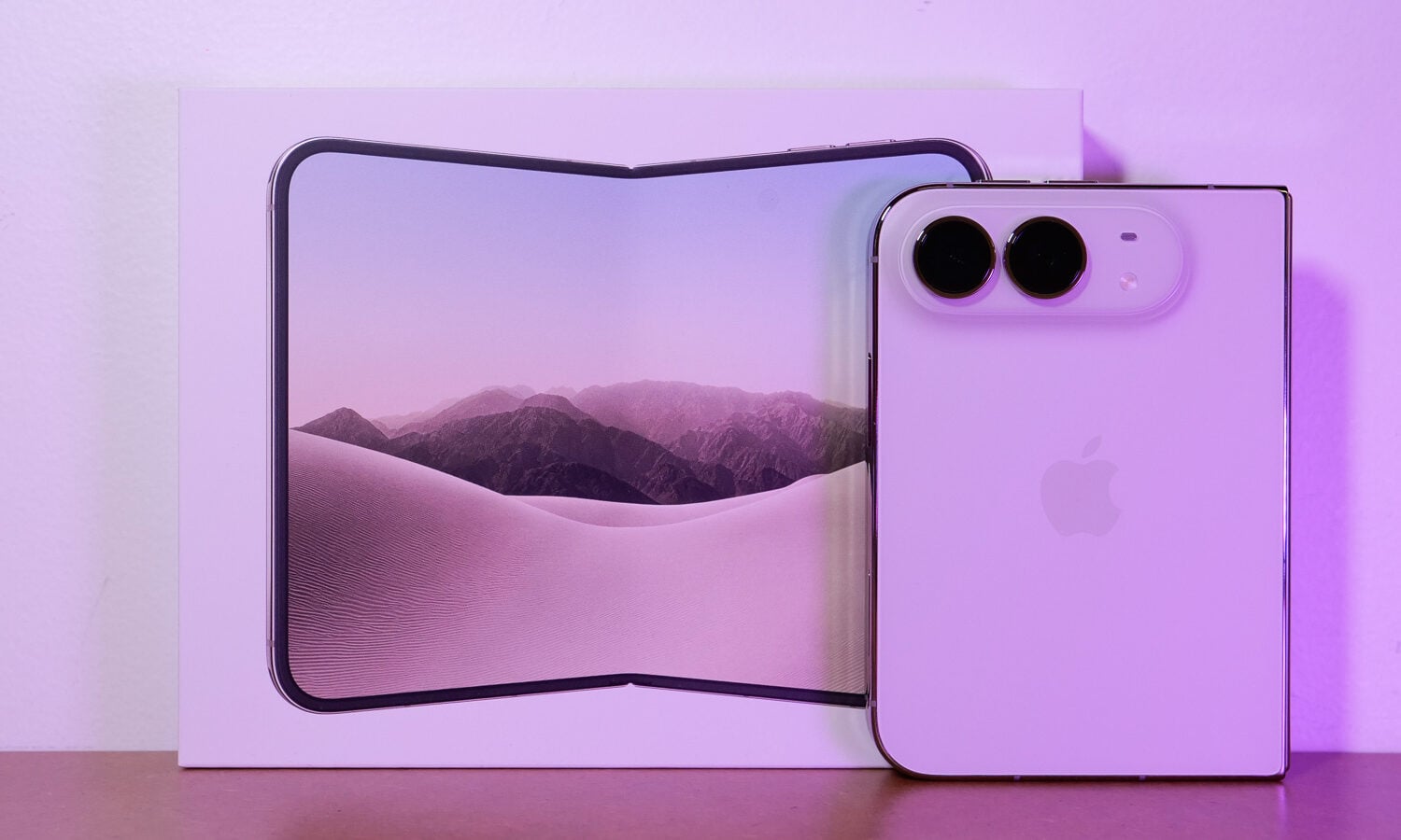 Test Apple iPhone Duo, un premier pas réussi dans l’univers du smartphone pliant !