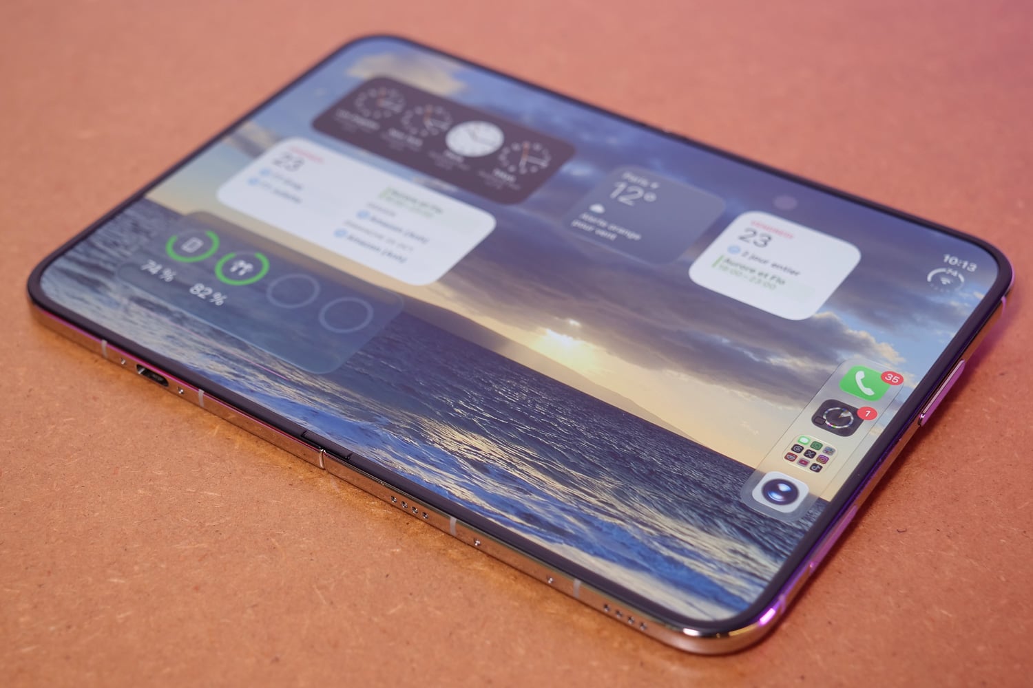 Apple iPhone Duo Live 23