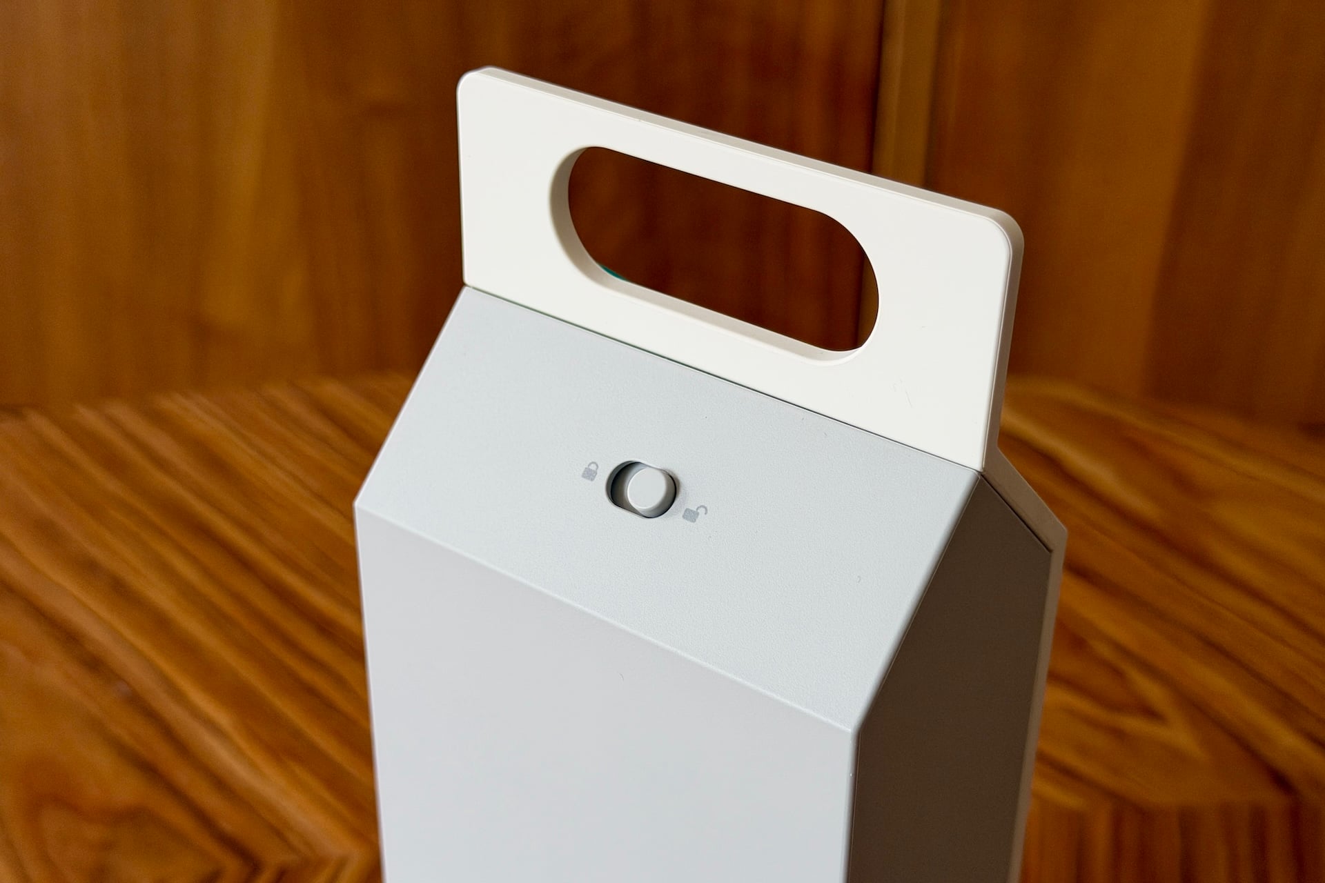 Cmf Speaker M 00007