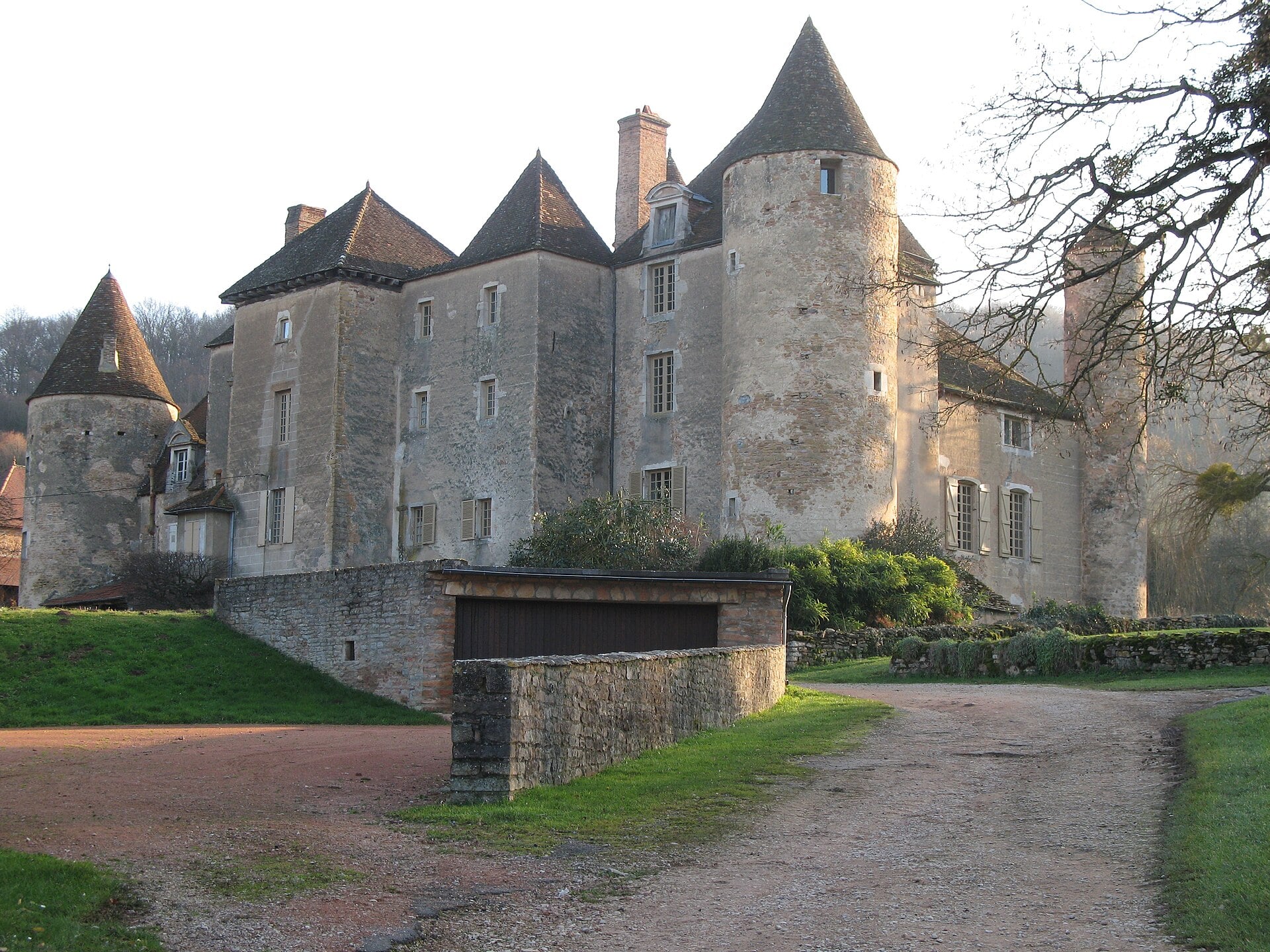 Château De Balleure (71) 2