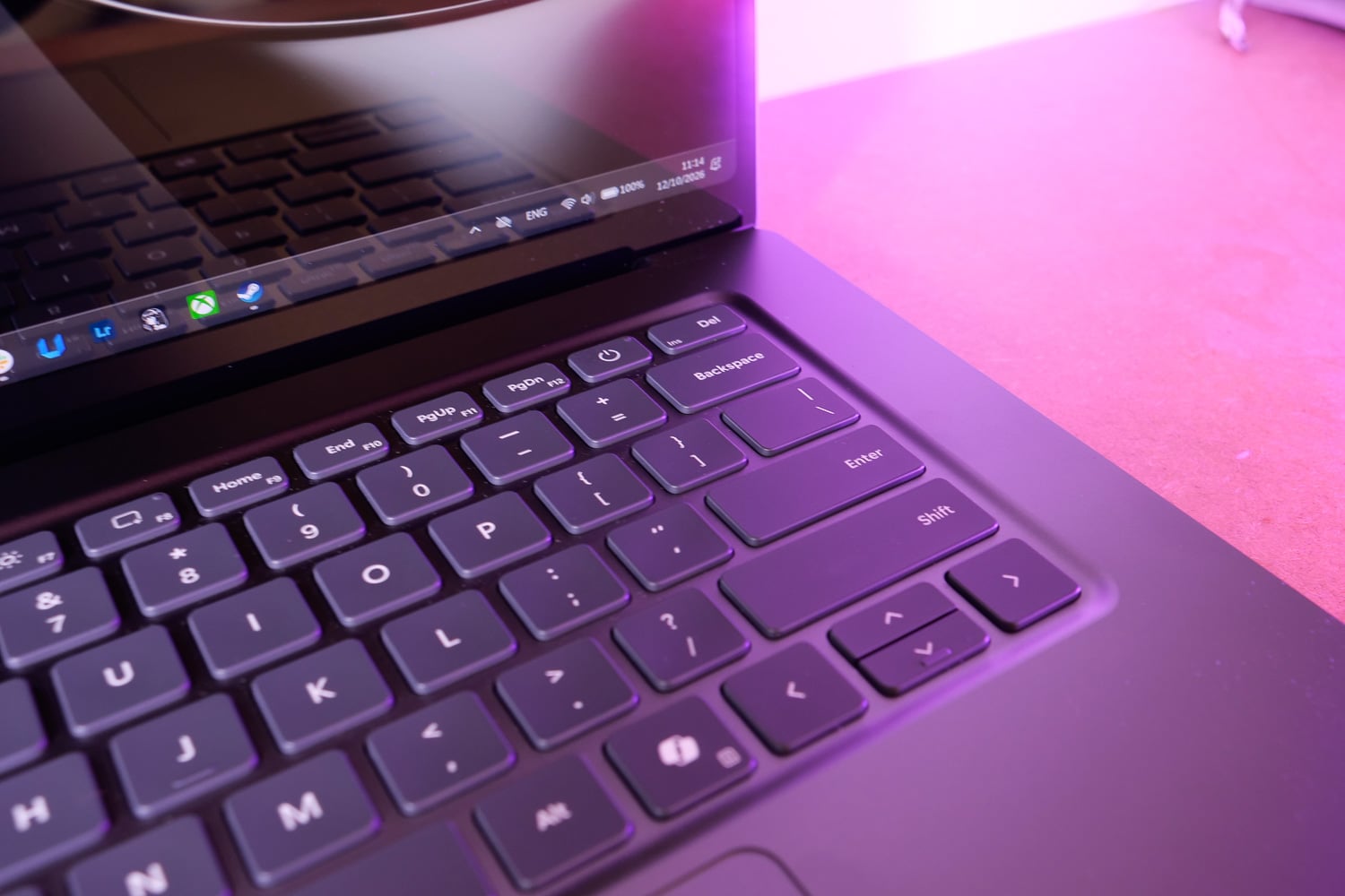 Microsoft Surface Laptop Ultra Live 04