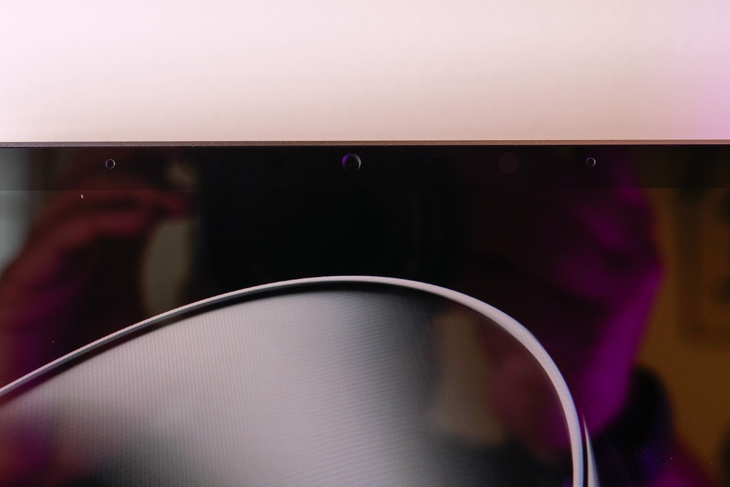 Microsoft Surface Laptop Ultra Live 06