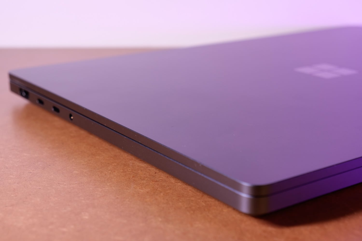 Microsoft Surface Laptop Ultra Live 14